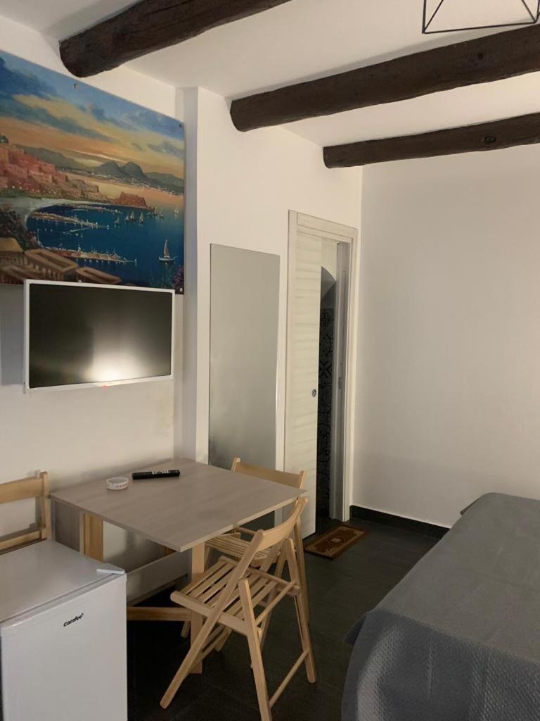 那不勒斯Viky House Chiaia公寓 外观 照片
